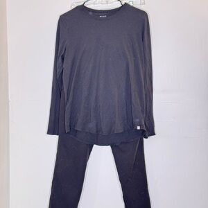 Figs | Black Jogger Pants & Underscrub set Size M
